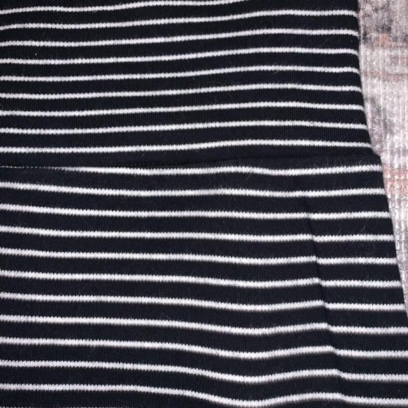 Black and White Striped Stretchy Pencil Skirt - Picture 2 of 3